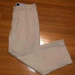 Jcrew casual pants. Great vacay wear!